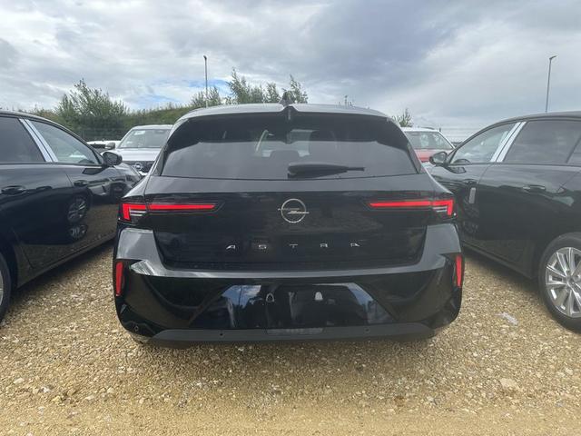 Opel Astra Edition 1.2 Turbo 6-Gang 