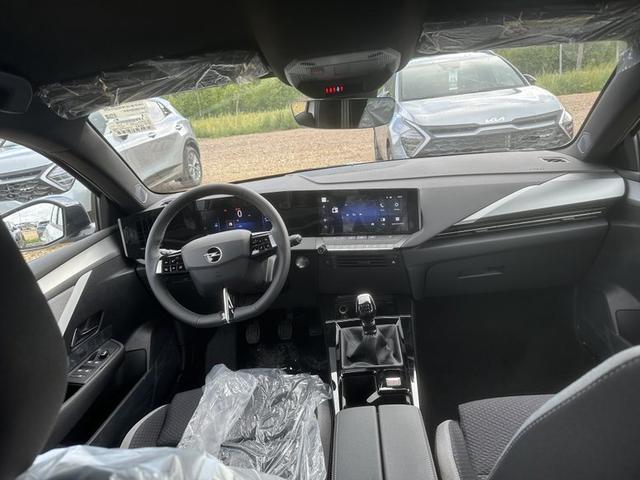 Opel Astra Edition 1.2 Turbo 6-Gang 