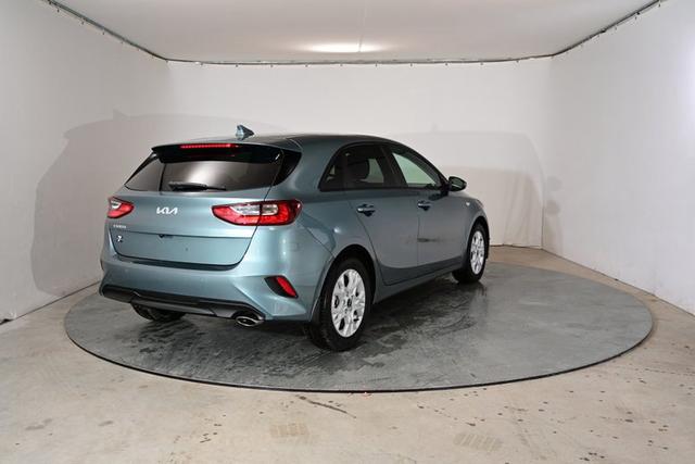 Kia Ceed LX Plus Special 1.5 T-GDI 7-Gang-DCT 