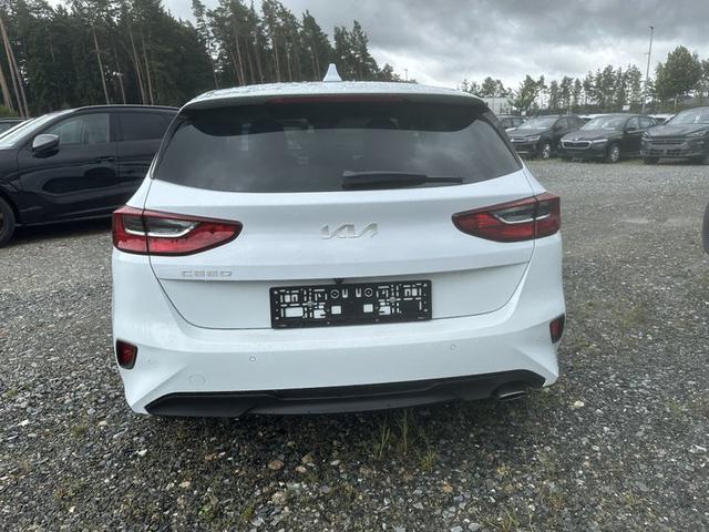 Kia Ceed Silver 1.5 T-GDI 6-Gang 