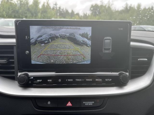 Kia Ceed Silver 1.5 T-GDI 6-Gang 