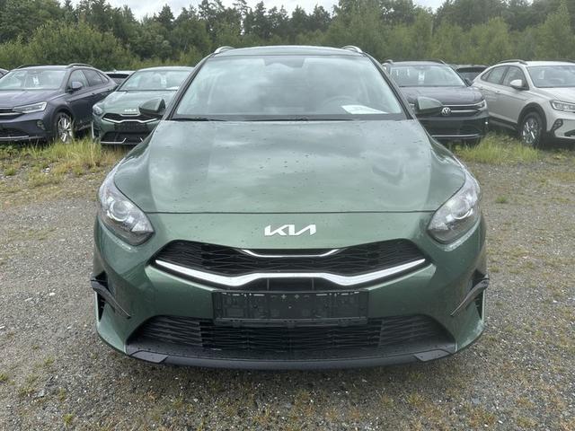 Kia Ceed Sportswagon Silver 1.5 T-GDI 6-Gang 
