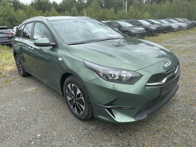 Kia Ceed Sportswagon Silver 1.5 T-GDI 6-Gang 