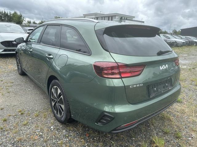 Kia Ceed Sportswagon Silver 1.5 T-GDI 6-Gang 