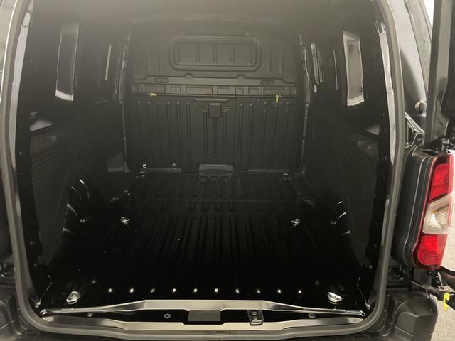 Opel Combo Cargo Länge 1 mit normaler Nutzlast 1.5 BlueHDi 6-Gang 