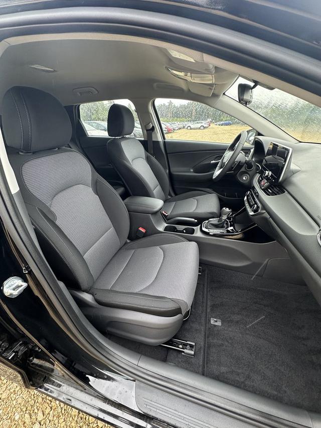 Hyundai i30 Kombi Family 1.5 T-GDI 7-Gang-DSG 