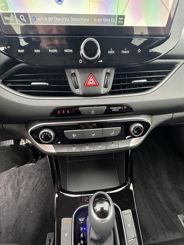 Hyundai i30 Kombi Family 1.5 T-GDI 7-Gang-DSG 