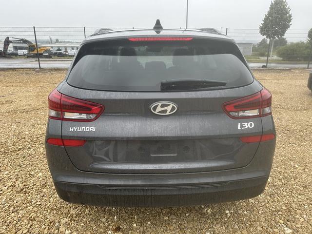 Hyundai i30 Kombi Family 1.5 T-GDI 7-Gang-DSG 