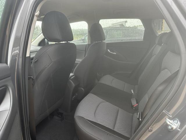 Hyundai i30 Kombi Family 1.5 T-GDI 7-Gang-DSG 