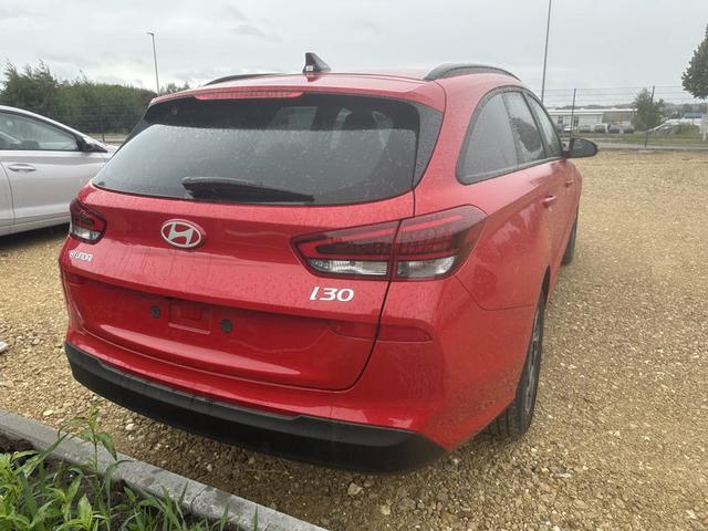 Hyundai i30 Kombi Family 1.5 T-GDI 7-Gang-DSG 