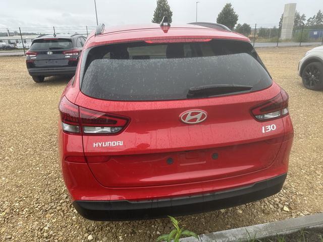 Hyundai i30 Kombi Family 1.5 T-GDI 7-Gang-DSG 