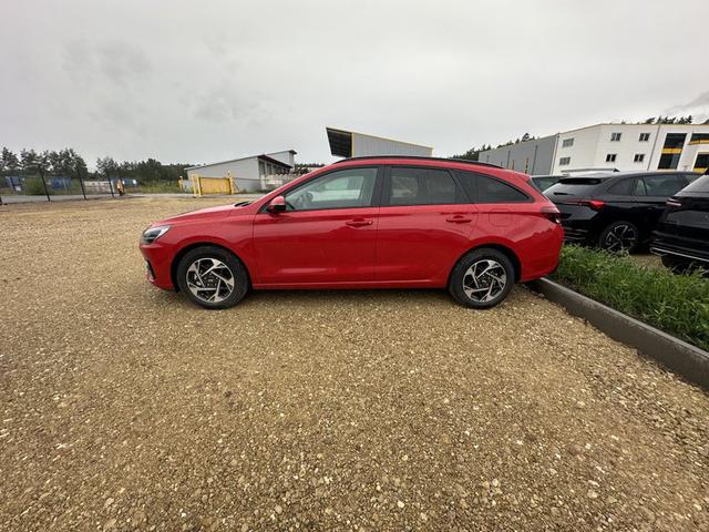 Hyundai i30 Kombi Family 1.5 T-GDI 7-Gang-DSG 
