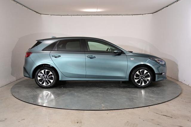 Kia Ceed - Silver 1.5 T-GDI 6-Gang