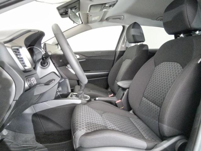 Kia Ceed Silver 1.5 T-GDI 6-Gang 