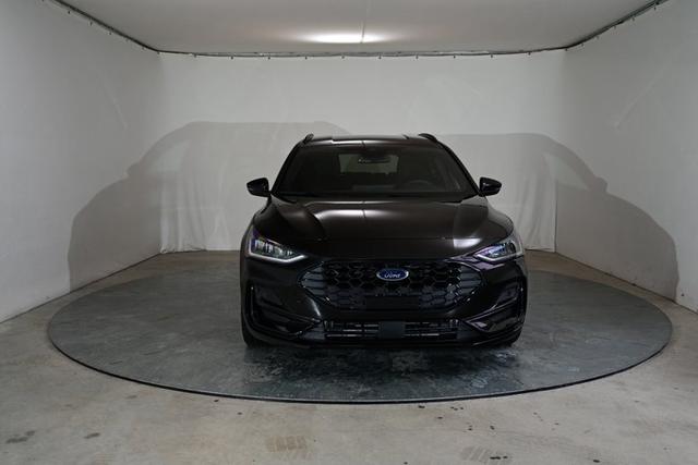 Ford Focus Turnier ST-Line X 1.0 EcoBoost Hybrid 7-Gang-Automatik 