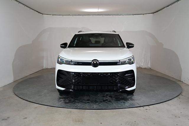 Volkswagen Tiguan R-Line 1.5 eTSI OPF DSG 