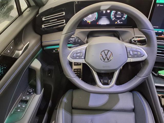 Volkswagen Tiguan R-Line 1.5 eTSI OPF DSG 