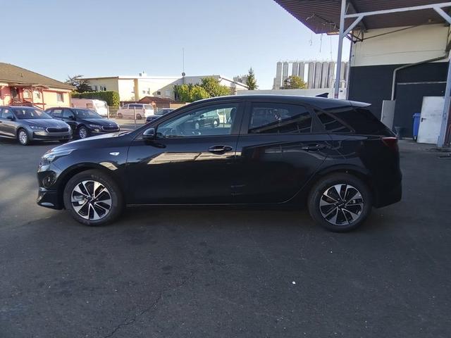 Kia Ceed Silver 1.5 T-GDI 6-Gang 