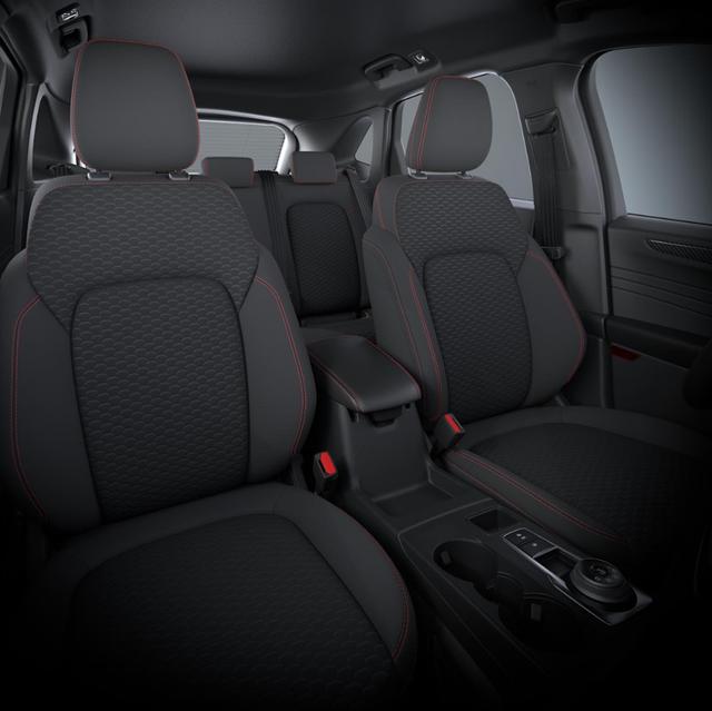 Ford Focus Turnier ST-Line X 1.0 EcoBoost Hybrid 7-Gang-Automatik 