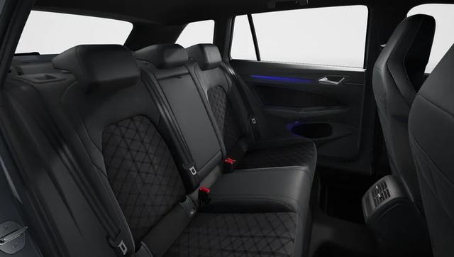 Volkswagen Golf Variant R-Line 1.5 eTSI 7-Gang-DSG 