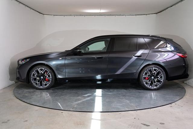 BMW 5er Touring - M Sportpaket Pro 3.0 8-Gang Steptronic xDrive