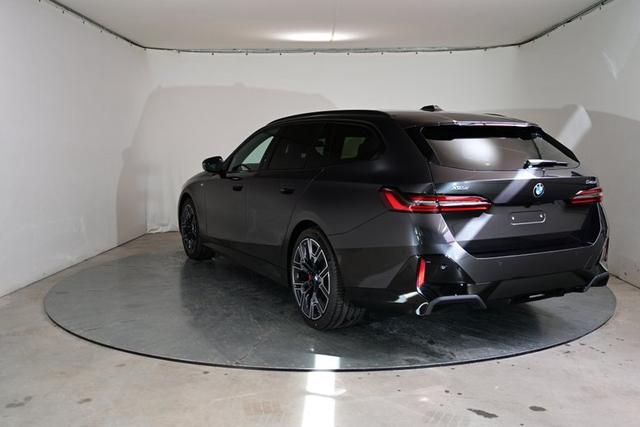 BMW 5er Touring M Sportpaket Pro 3.0 8-Gang Steptronic xDrive 