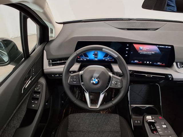 BMW 2er Active Tourer Serie 1.5 7-Gang Steptronic 