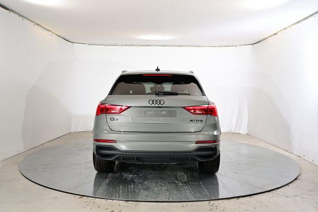 Audi Q3 S line 40 TFSI 2.0 7-Gang tronic quattro 