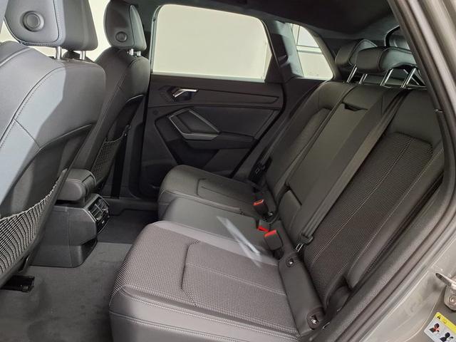 Audi Q3 S line 40 TFSI 2.0 7-Gang tronic quattro 