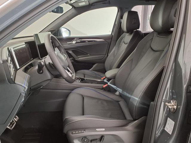 Volkswagen Tiguan R-Line Sport 2.0 TSI 4MOTION 7-Gang-DSG 