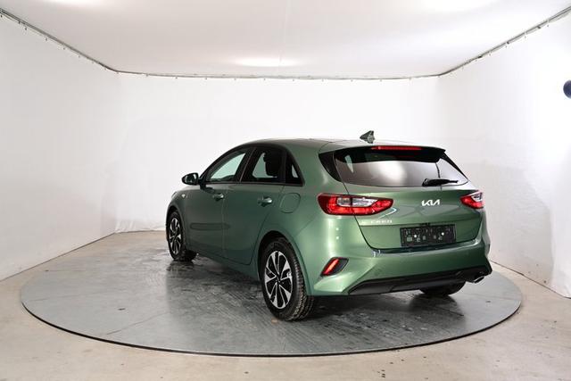 Kia Ceed Silver 1.5 T-GDI 7-Gang-DCT 