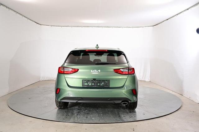 Kia Ceed Silver 1.5 T-GDI 7-Gang-DCT 