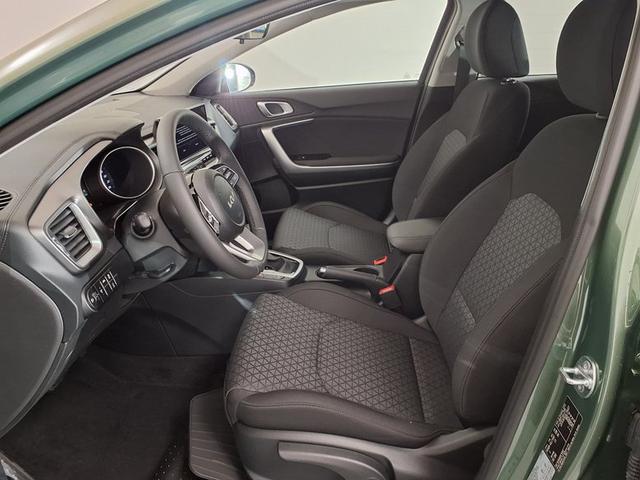 Kia Ceed Silver 1.5 T-GDI 7-Gang-DCT 