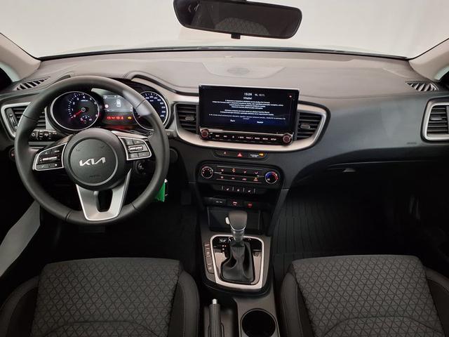 Kia Ceed Silver 1.5 T-GDI 7-Gang-DCT 