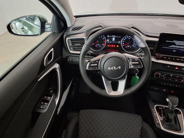 Kia Ceed Silver 1.5 T-GDI 7-Gang-DCT 