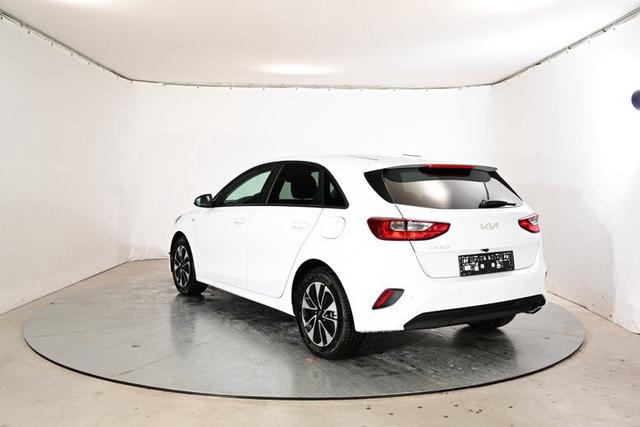 Kia Ceed Silver 1.5 T-GDI 6-Gang 