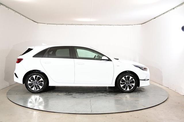 Kia Ceed Silver 1.5 T-GDI 6-Gang 