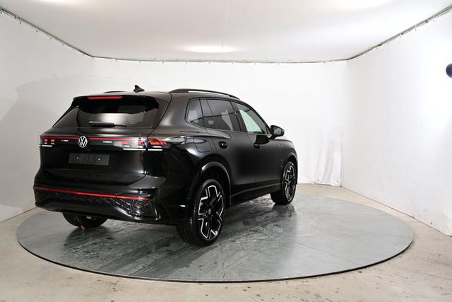 Volkswagen Tiguan R-Line 2.0 TSI OPF 4MOTION 7-Gang DSG 