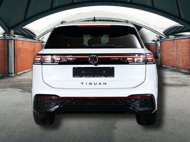 Volkswagen Tiguan R-Line 1.5 eTSI OPF DSG 