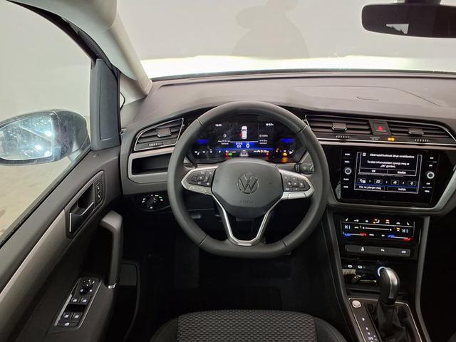 Volkswagen Touran Life Plus 1.5 TSI 7-Gang-DSG 