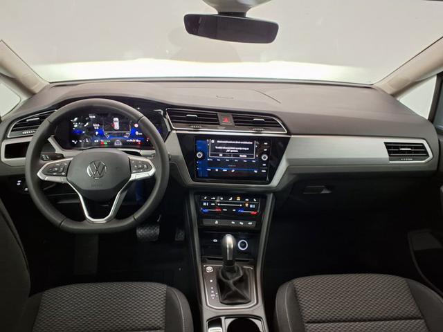 Volkswagen Touran Life Plus 1.5 TSI 7-Gang-DSG 