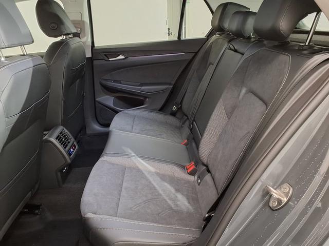 Volkswagen Golf Life Plus 1.5 eHybrid 6-Gang-DSG 