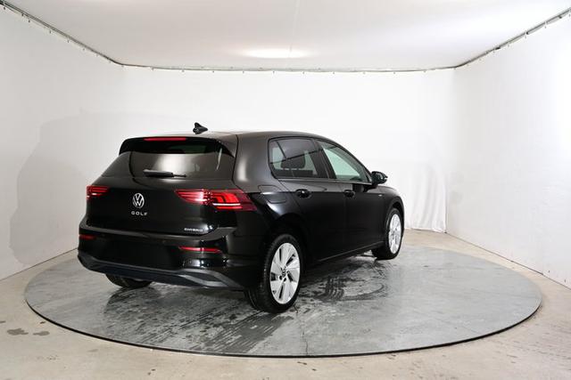 Volkswagen Golf Life Plus 1.5 eHybrid 6-Gang-DSG 