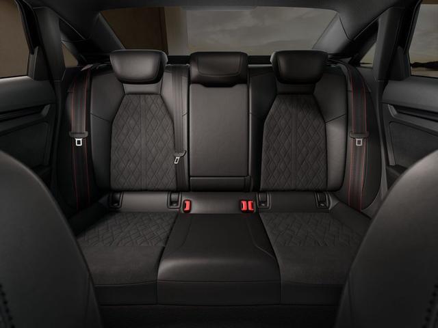 Audi RS3 Limousine 2.5 TFSI 7-Gang S tronic 