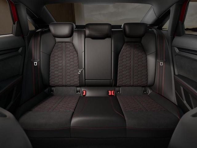 Audi RS3 Limousine 2.5 TFSI 7-Gang S tronic 