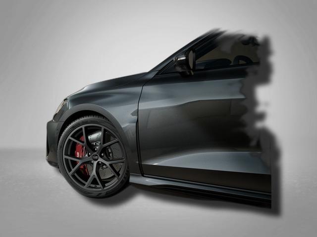 Audi RS3 Limousine 2.5 TFSI 7-Gang S tronic 