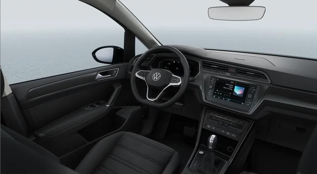 Volkswagen Touran Highline R-Line 1.5 TSI 7-Gang-DSG 