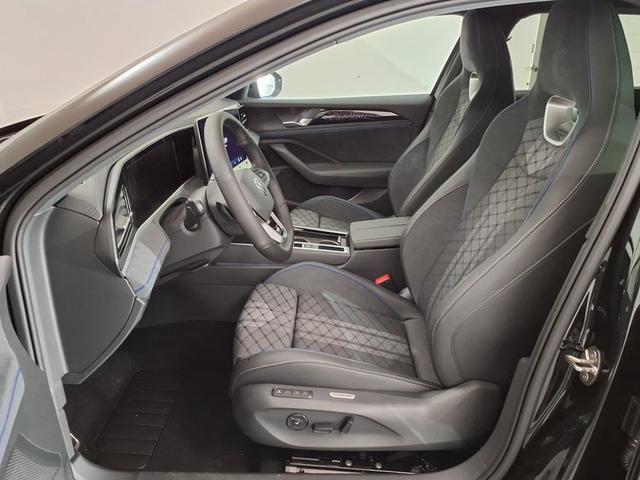 Volkswagen Passat Variant R-Line 2.0 TSI 7-Gang-DSG 4x4 