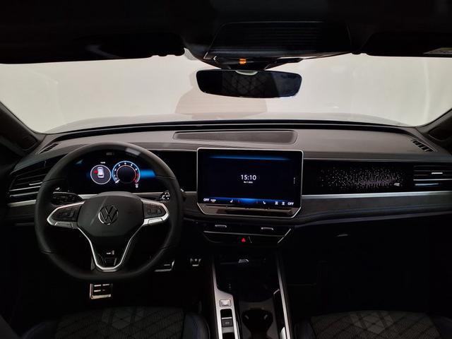 Volkswagen Passat Variant R-Line 2.0 TSI 7-Gang-DSG 4x4 