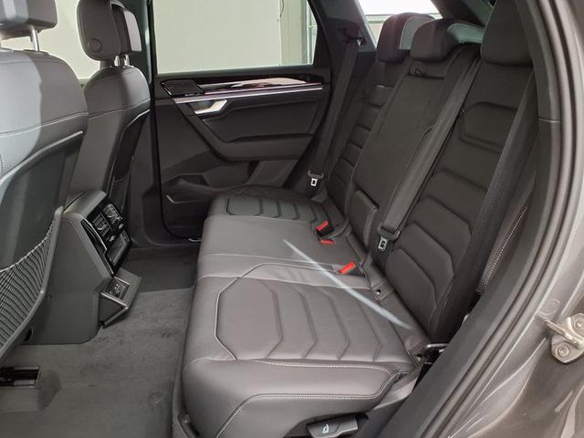 Volkswagen Touareg R-Line 3.0 TDI 8-Gang-Automatik 4MOTION 